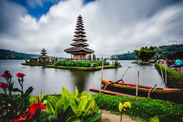 Bali indonesia time when travel choice